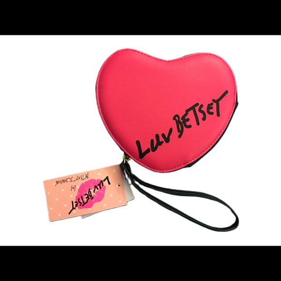 Betsey Johnson Heart purse wristlet - Picture 2 of 6
